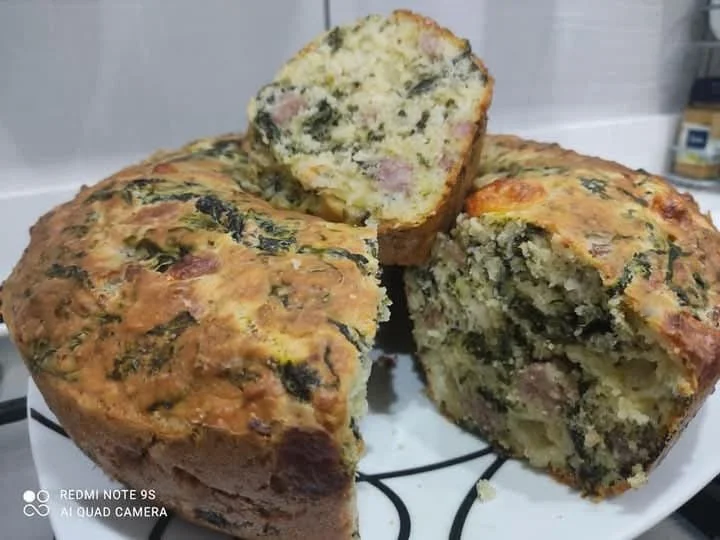 Salsiccia e friarielli di Baba', un piatto tipico della cucina italiana.