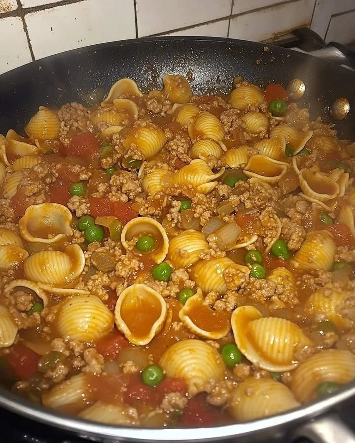 Piatto di Orecchiette alla Boscaiola con funghi e salsiccia