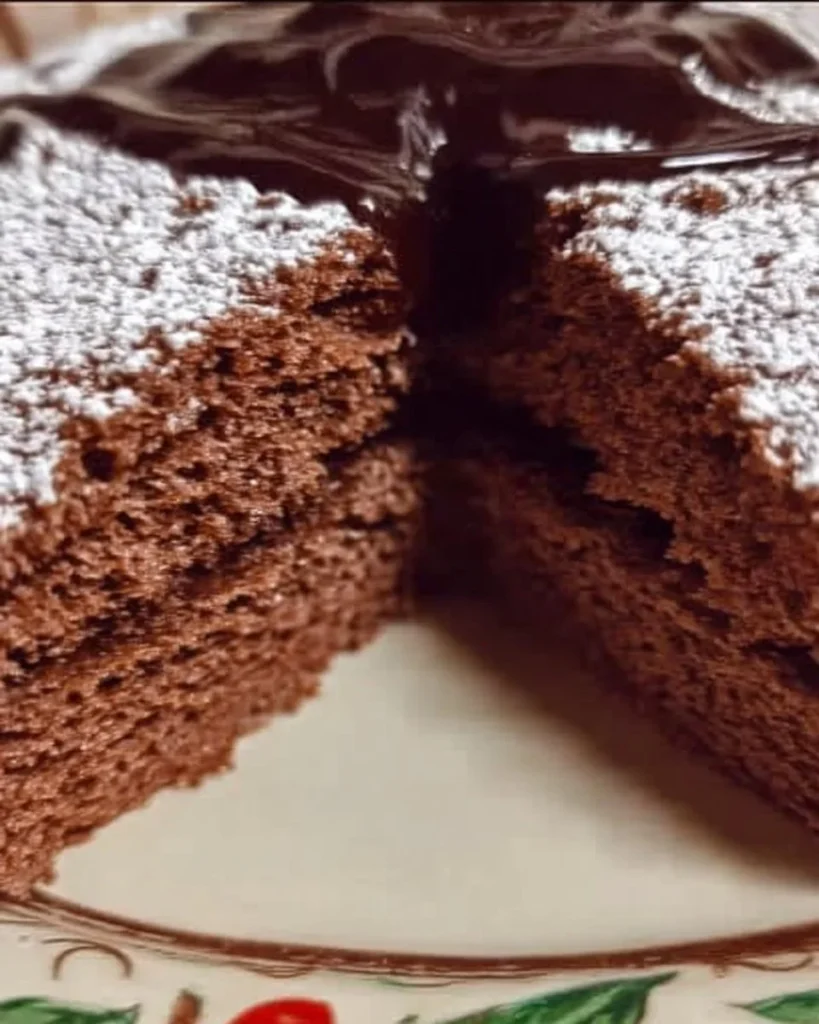 Torta Nesquik al bicchiere con cioccolato e panna