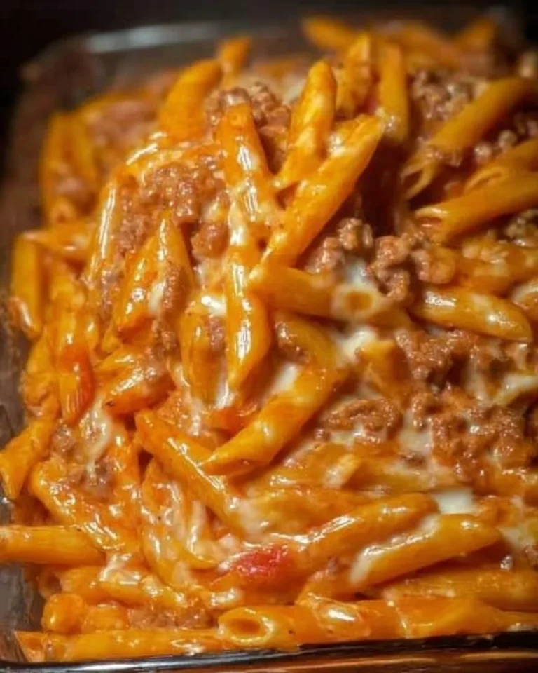 Pennette salsiccia al forno con besciamella e mozzarella