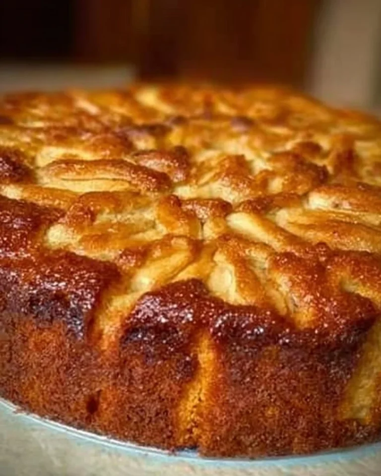 Torta di Mele Sofficissima, un dolce morbido e profumato