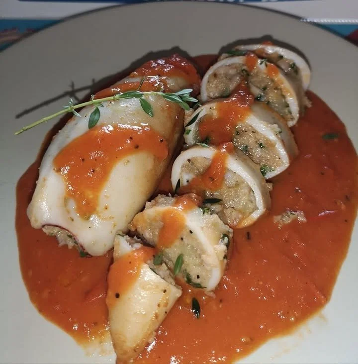 Calamari ripieni facili e cremosi, un piatto gourmet italiano
