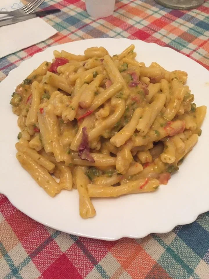 Casarecce zucchine speck besciamella e pomodorini