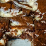 Torta italiana preparata secondo la ricetta del potluck della chiesa.