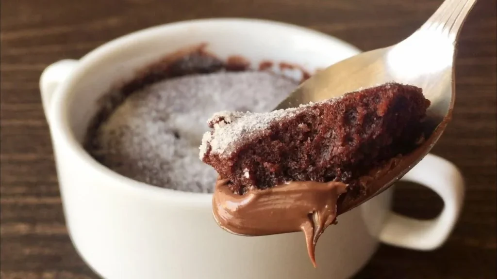 Mug cake senza uova e burro, ricetta facile e veloce