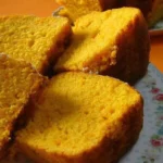 Torta Camilla alle Carote con decorazione di carote fresche e noci