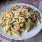 pasta zucchine e gamberetti cremosa con philadelphia