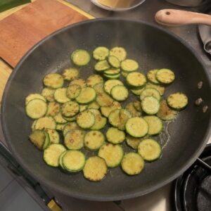 pasta zucchine e gamberetti cremosa con philadelphia