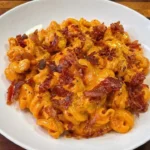 Pasta con Mascarpone e Speck, un piatto cremoso pronto in 25 minuti