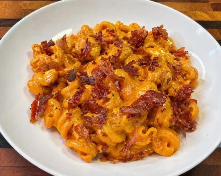 Pasta con Mascarpone e Speck, un piatto cremoso pronto in 25 minuti