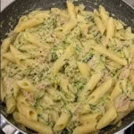 Piatto di Penne Tonnate Cremosa preparato in 20 minuti